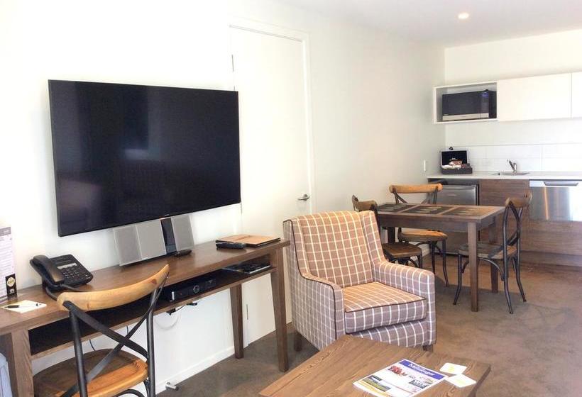 West Meadows Motel 15