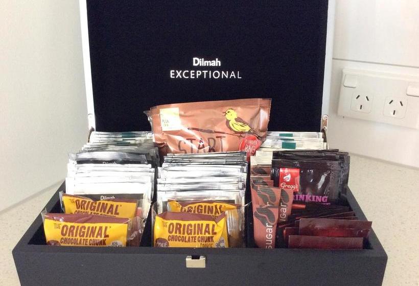 West Meadows Motel 16