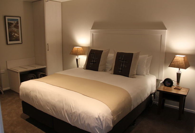 West Meadows Motel 19