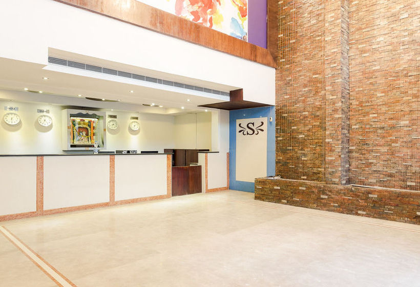 Hotel Treebo Sadhvika 11