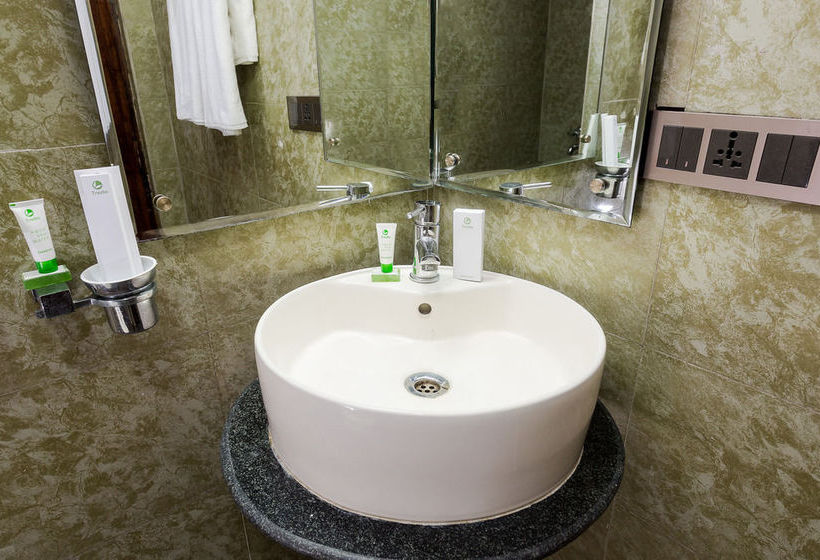 Hotel Treebo Sadhvika 2