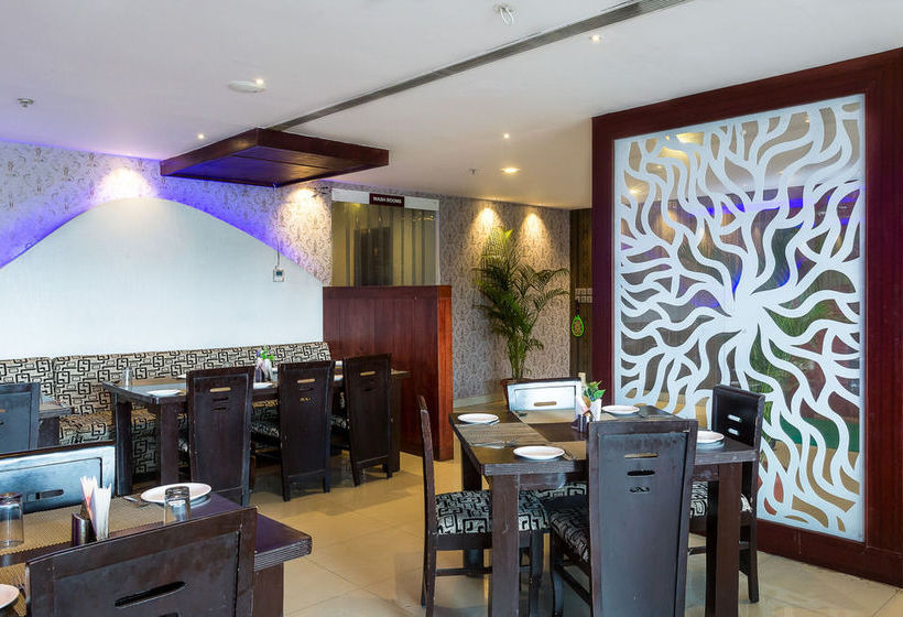 Hotel Treebo Sadhvika 9