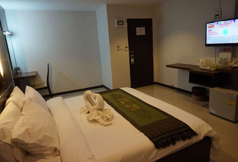 Hotel The Next Grand 12