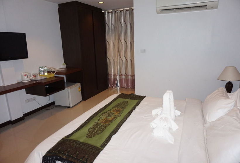 Hotel The Next Grand 14