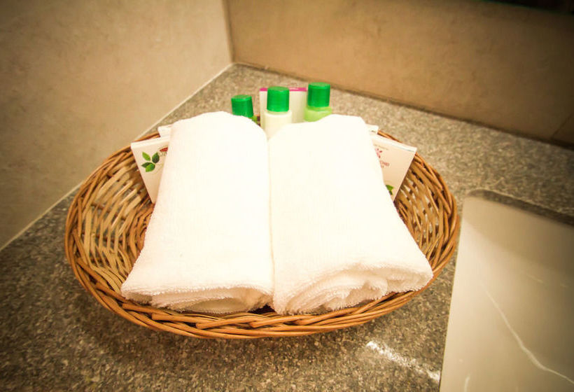 Hotel One Earth Royale Boutique 8