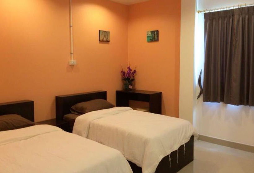 Hotel U Dee Room And Coffee 11