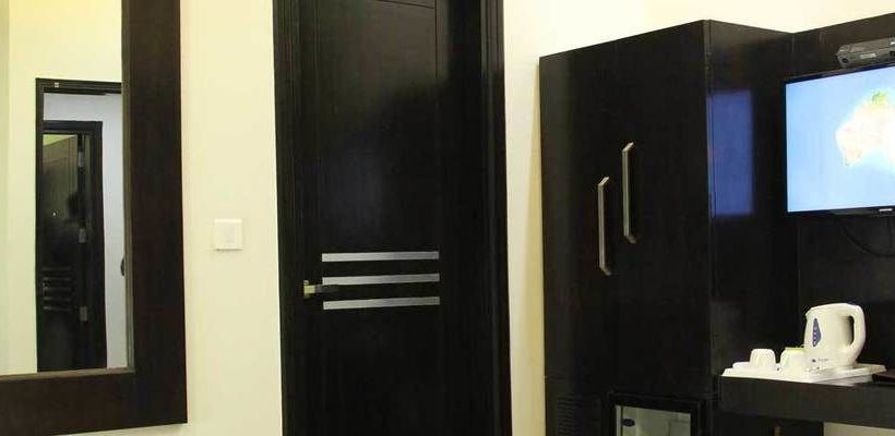 Hotel Clarks Inn Mathura 2