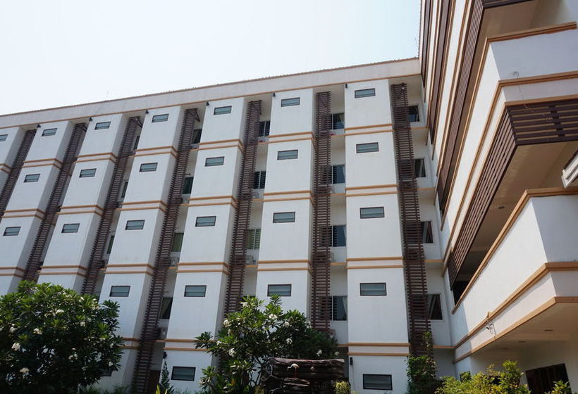 Hotel Baiboon Grand 5