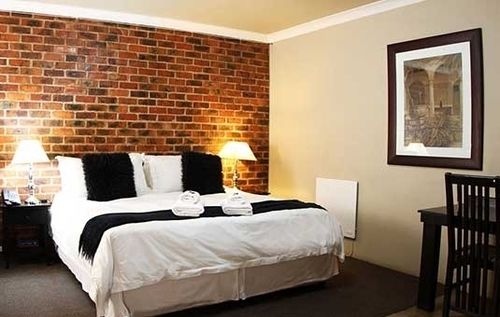 Pension Accolades Boutique Venue 1