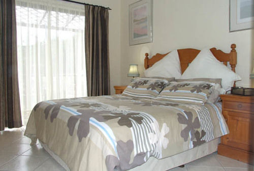 Pension Gordons Guest House 9