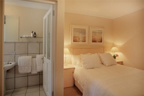 Pension Ocean Watch Guest House 11