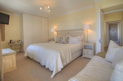 Pension Ocean Watch Guest House 9