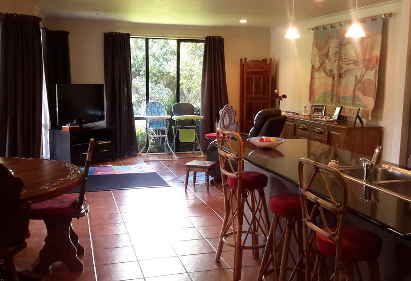 Jade Owl Bed And Breakfast 7