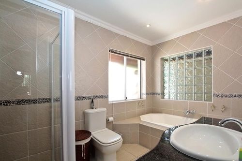 Bed and Breakfast Villa Schreiner Guest House 10