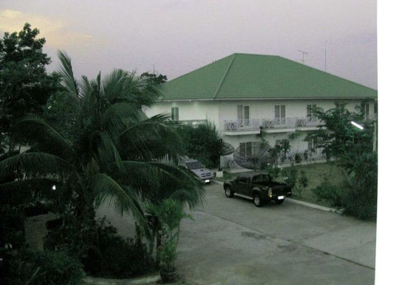 Kasem Garden Hotel Surin 4