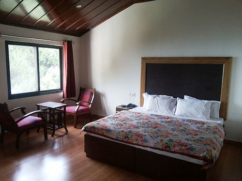 Hotel Himalayan Club 18