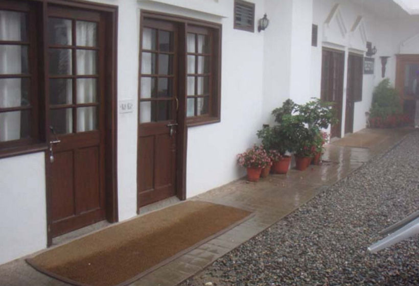 Hotel Himalayan Club 5