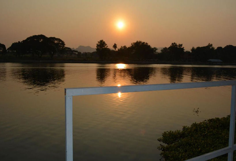 Hotel Rainbow Lodge Homestay 17