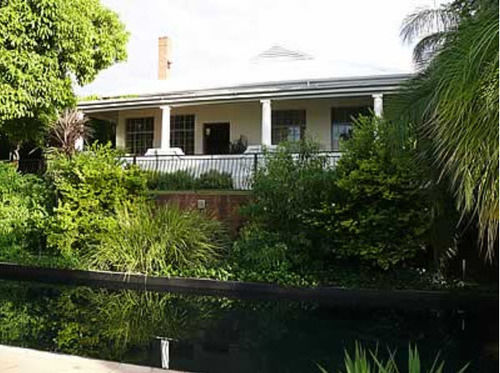 Pension Bain's House 1