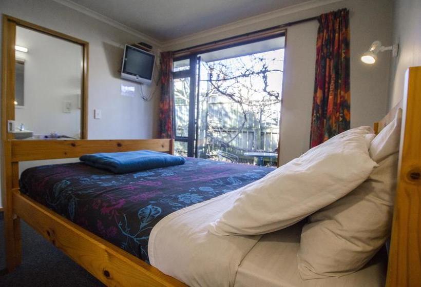 Hostel Rainbow Lodge 17