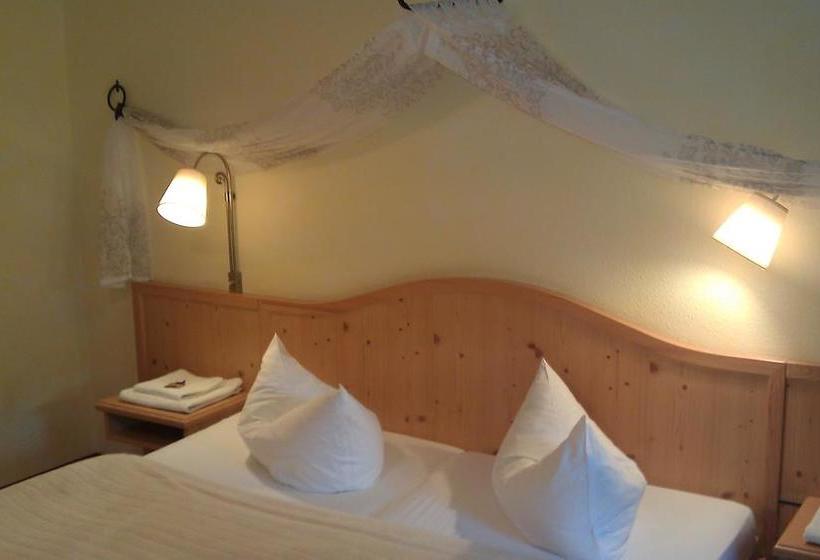 Romantik Hotel Zum Lindengarten 15