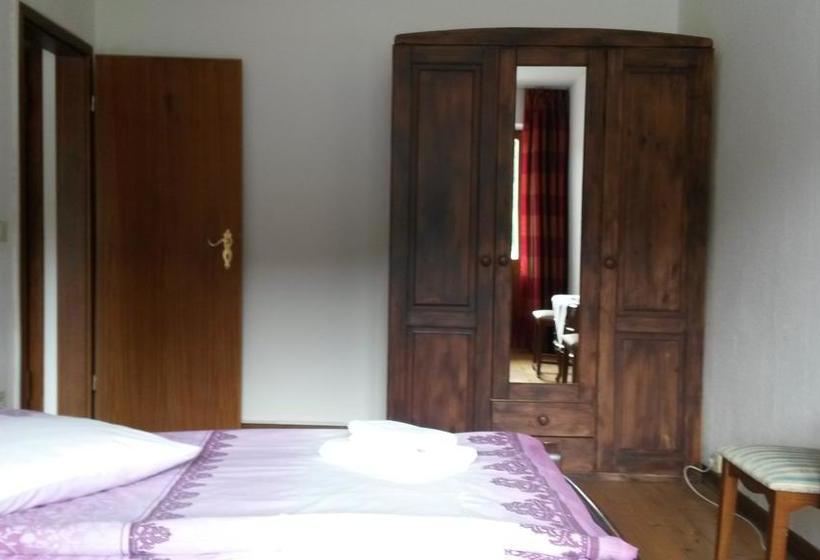 Hotel Rheinecker Hof 2