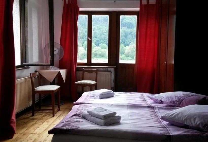 Hotel Rheinecker Hof 5