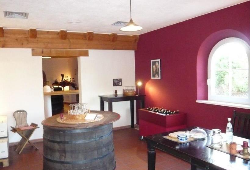 Hotel Consulat Des Weins 10