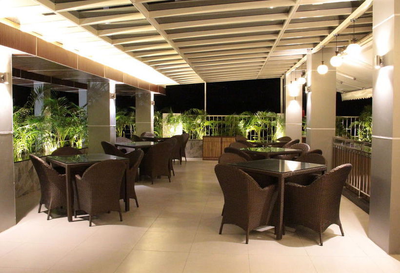 Hotel Imperial Clarks Inn Dehradun 2