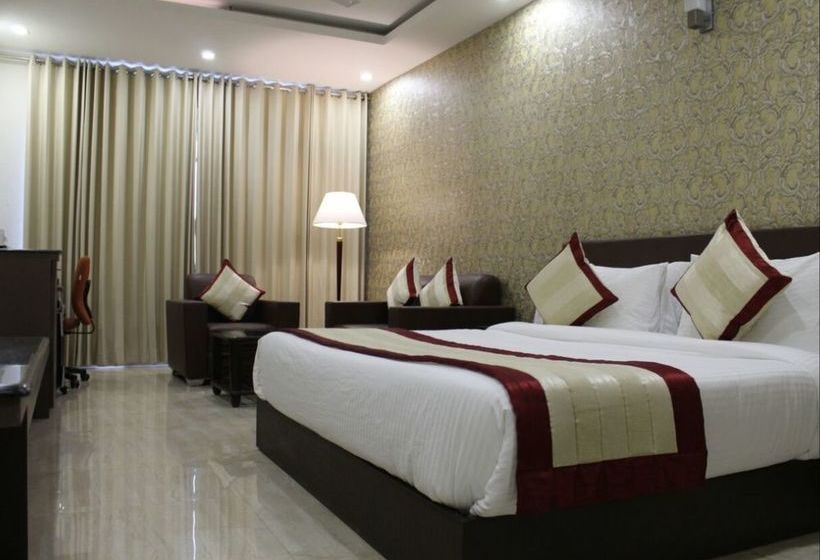 Hotel Imperial Clarks Inn Dehradun 5