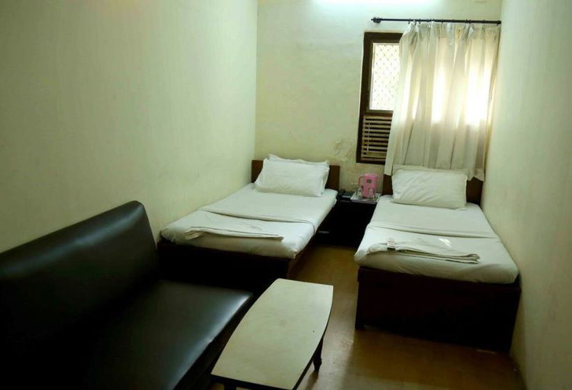 Hotel Kishish Kunj 10