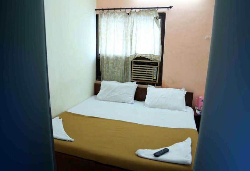 Hotel Kishish Kunj 13