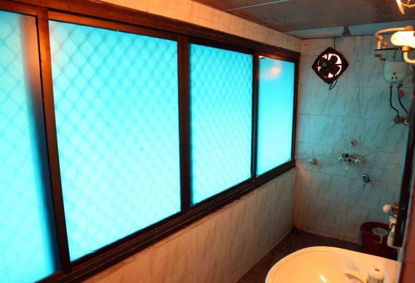 Hotel Kishish Kunj 3