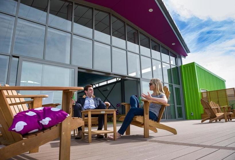 Jucy Snooze Christchurch Airport Hostel 14