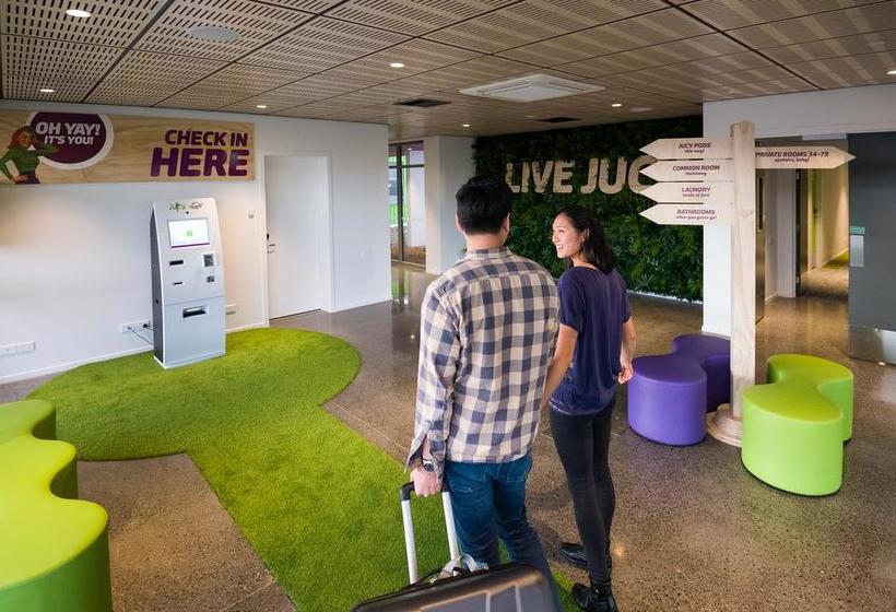 Jucy Snooze Christchurch Airport Hostel 16