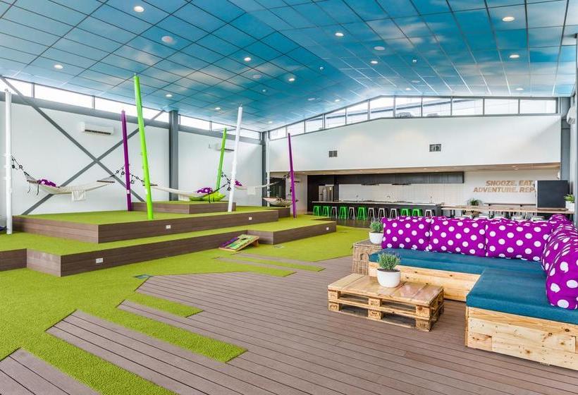 Jucy Snooze Christchurch Airport Hostel 5