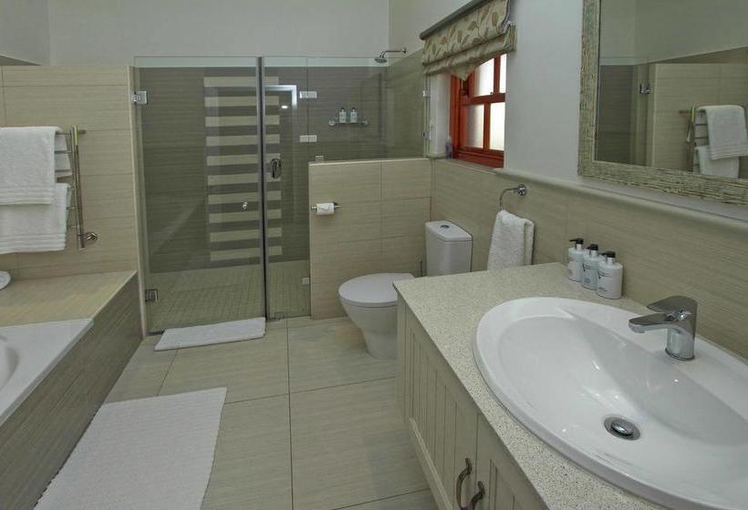 Pension Montagu Vines 2