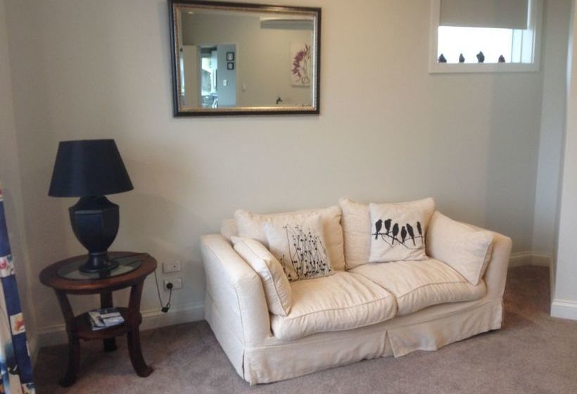 Pension Cave Rock Guest House 11