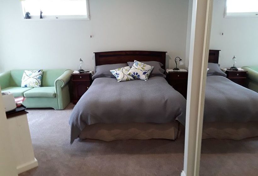 Pension Cave Rock Guest House 6