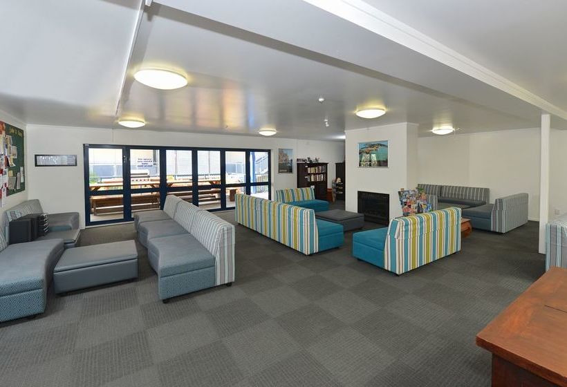 Hostel Saltwater Lodge 10