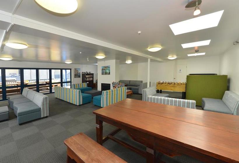 Hostel Saltwater Lodge 3