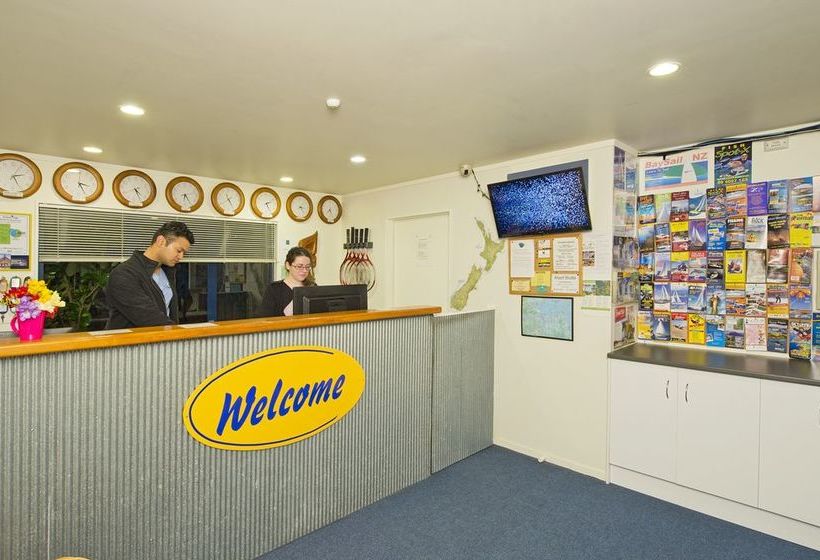 Hostel Saltwater Lodge 6