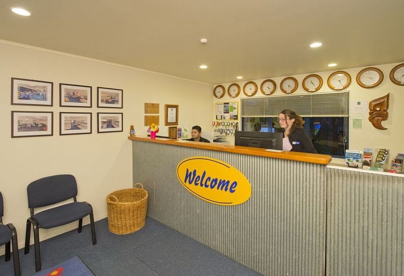 Hostel Saltwater Lodge 7