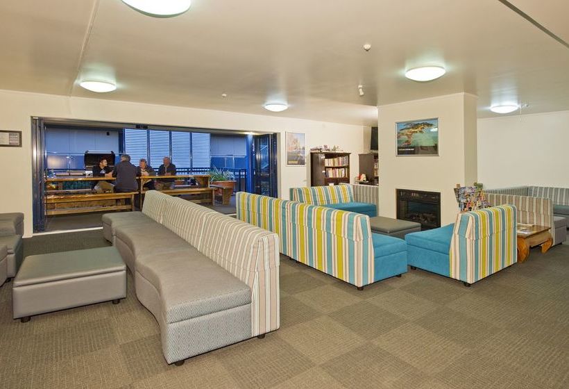 Hostel Saltwater Lodge 8