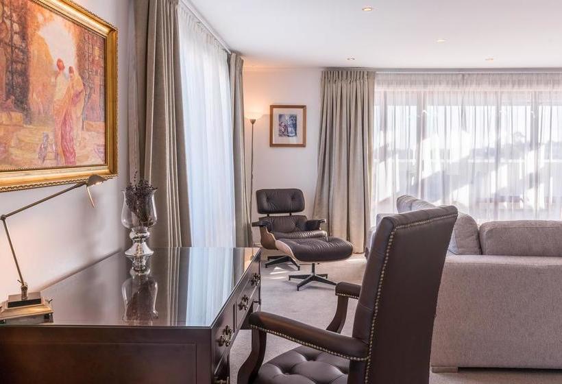 Fino Hotel & Suites 12