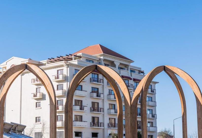 Fino Hotel & Suites 8