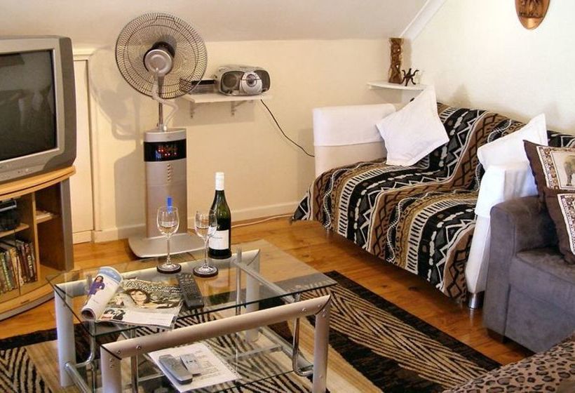 Mountain Bay Self Catering Apartments 6