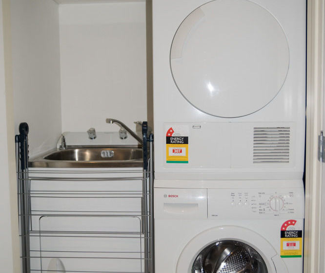 Seaview Waterfront Apartments 13