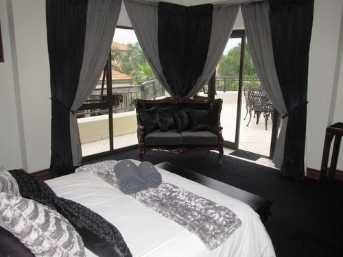 Pension Casa Flora Guesthouse 9