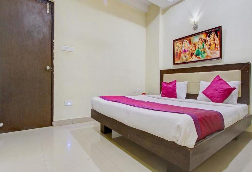 Hotel Oyo Premium Shamshabad 12